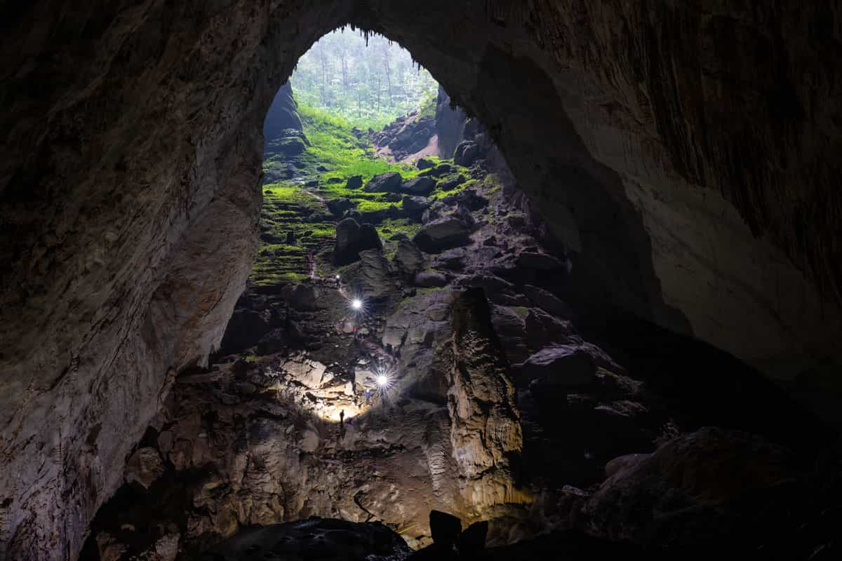 Hang Son Doong - World's largest cave • Oxalis Adventure