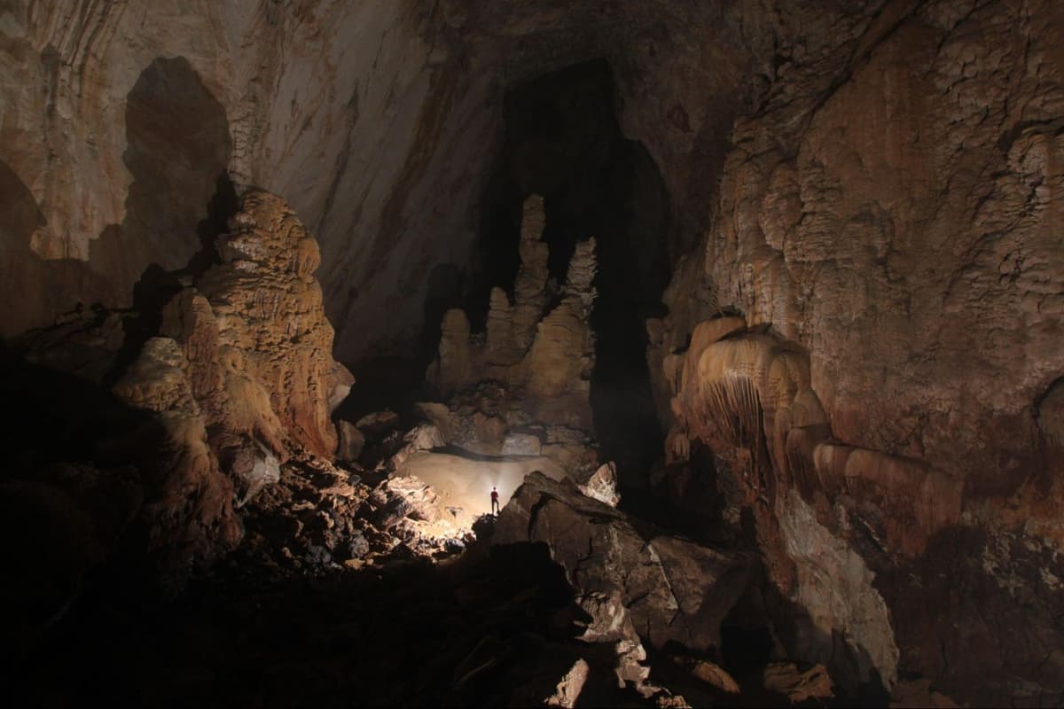 The Hope and Vision stalagmite stands nearly 80 meters tall inside Son Doong Cave.